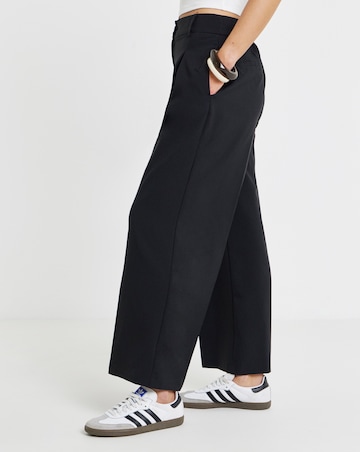 Black Elastic Back Pleated Wide Leg Trousers