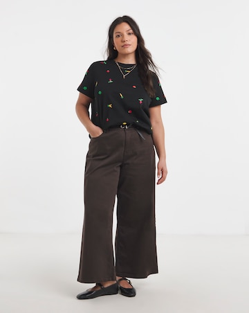 Black Ditsy Vegetables Embroidered Tee