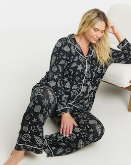 Pretty Secrets Christmas Print Revere Pyjama Set