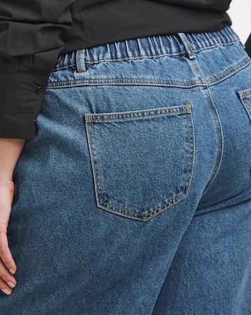 Mid Blue Pleat Detail Wide Leg Jeans