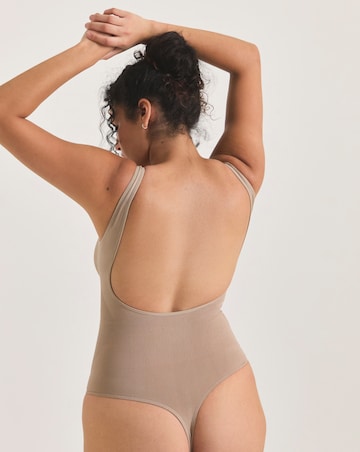 MAGIC Bodyfashion Light Control Low Back Bodyshaper Macchiato
