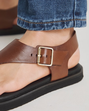 Lumina Toe Post Buckle Sandal - Extra Wide Fit (EEE)