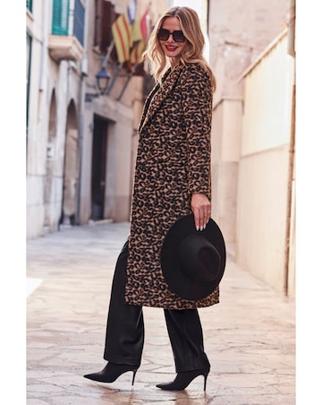 Sosandar Longline Faux Fur Leopard Coat