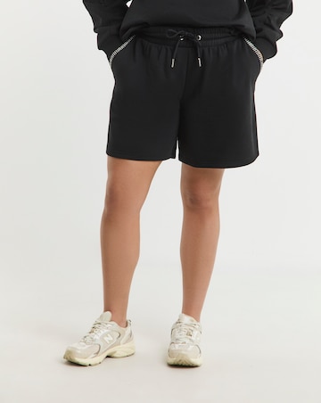 Simply Be Black Whipstitch Detail Jogger Short