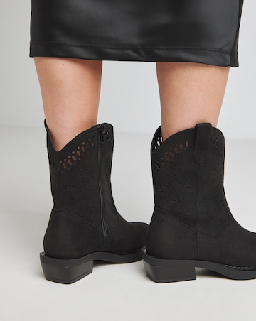 Atlanta Laser Cut Detailing Western Boot - Wide Fit (E)