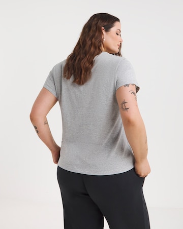 New Balance Sport Circular T-Shirt