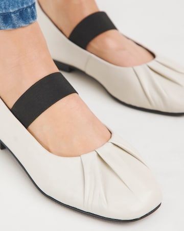 Heavenly Soles Paisley Leather Elastic Mary Jane Ballerina Wide E Fit