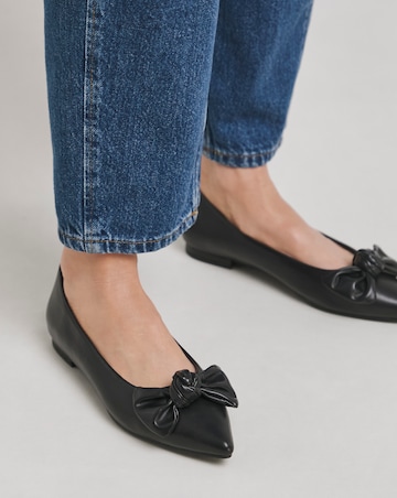 Cedar Pointed Toe Bow Ballet Flats - Extra Wide Fit (EEE)
