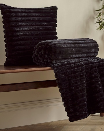 Catherine Lansfield Cosy Ribbed Throw