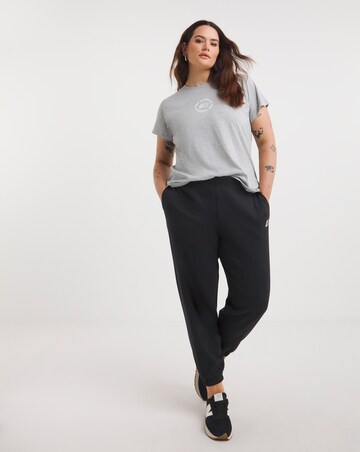 New Balance Sport Circular T-Shirt