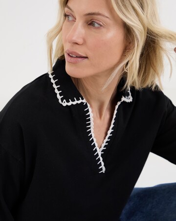 Contrast Stitch Collared Sweatshirt