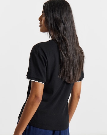 Black & White Ribbed Slim Fit Scallop T-Shirt