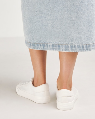 Busselton Lace Up Leisure Pumps Extra Wide Fit