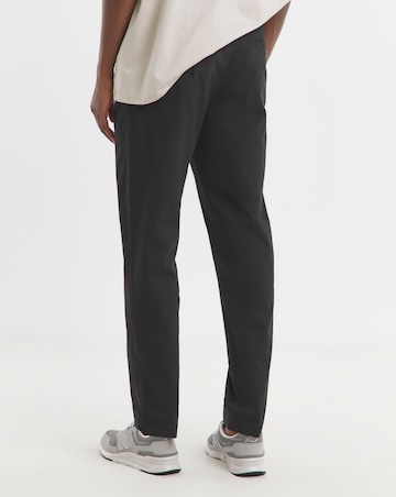 Tapered Fit Chino