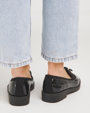 Amy Tassle Trim Loafers - Standard Fit (D)