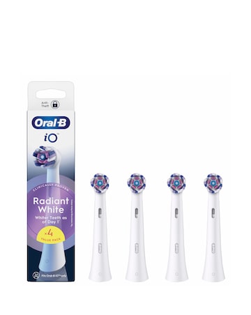 Oral-B iO Radiant White Refill heads 4 Pack