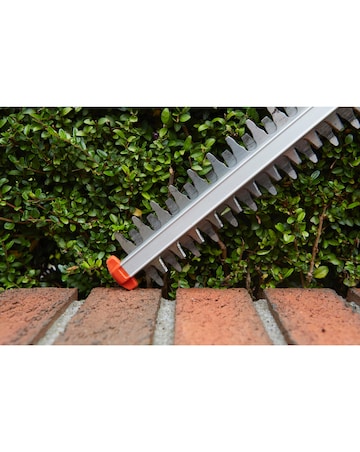 Flymo UltraCut Reach 420 Telescopic Hedge Trimmer Battery & Charger