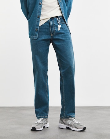 Straight Fit Stretch Jean Mid Wash