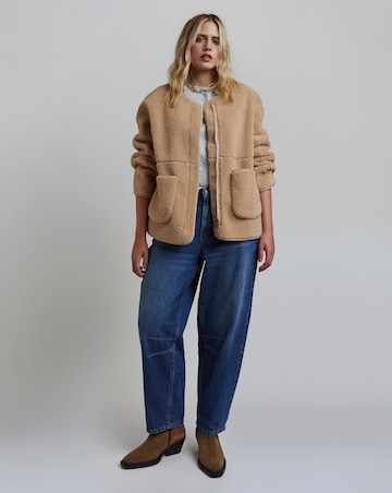 Mid Wash Barrel Leg Jeans