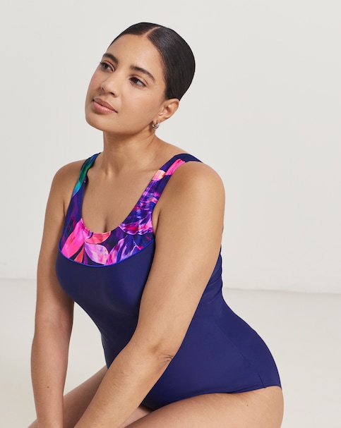 Sports Swimsuit Scoop Neck