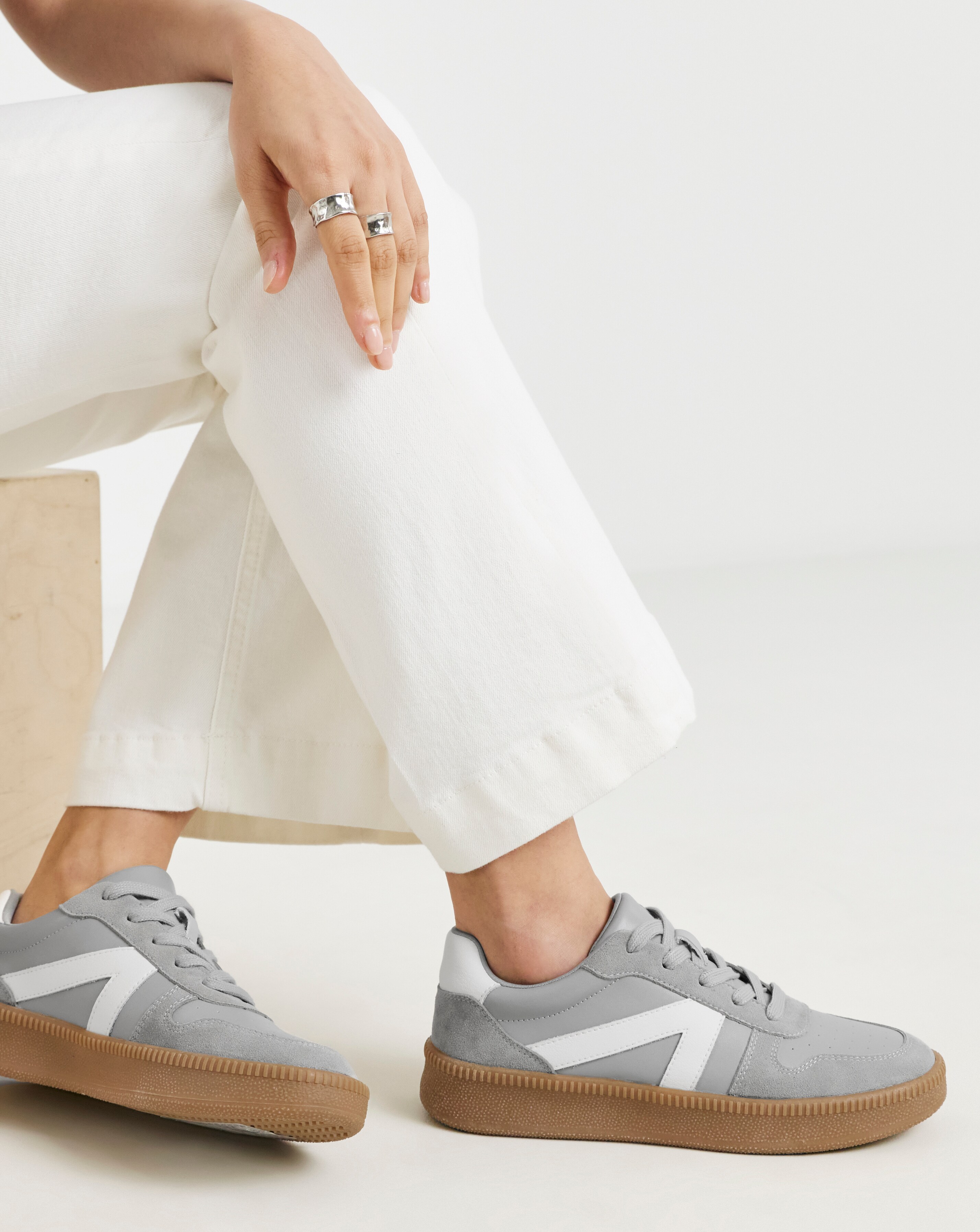 jd ladies white trainers