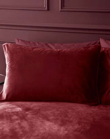 Catherine Lansfield Kingsley Matt Velvet Duvet Set