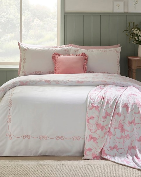Catherine Lansfield Bow Embroidery Duvet Set