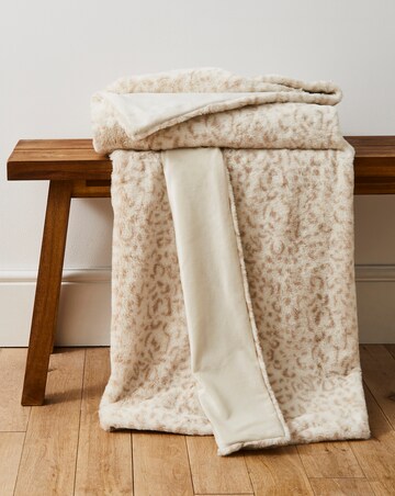 Spotted Animal Printed Faux Fur Throw