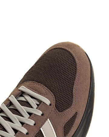 adidas Run 84 Trainers