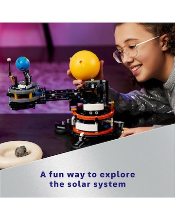 LEGO Technic Planet Earth and Moon in Orbit 42179