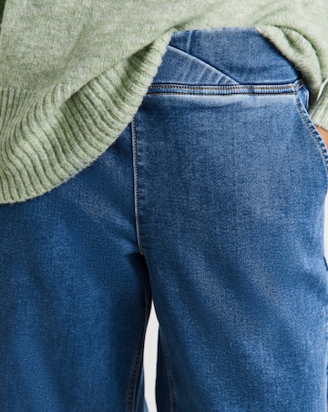 Mid Wash Cosy Weekender Wide Leg Jegging