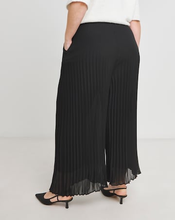 Black Pleated Wide Leg Trousers