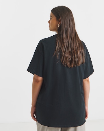 Black Amour Libre Graphic T-Shirt