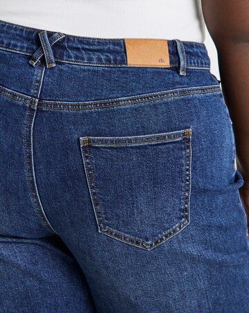 Mid Wash Barrel Jean