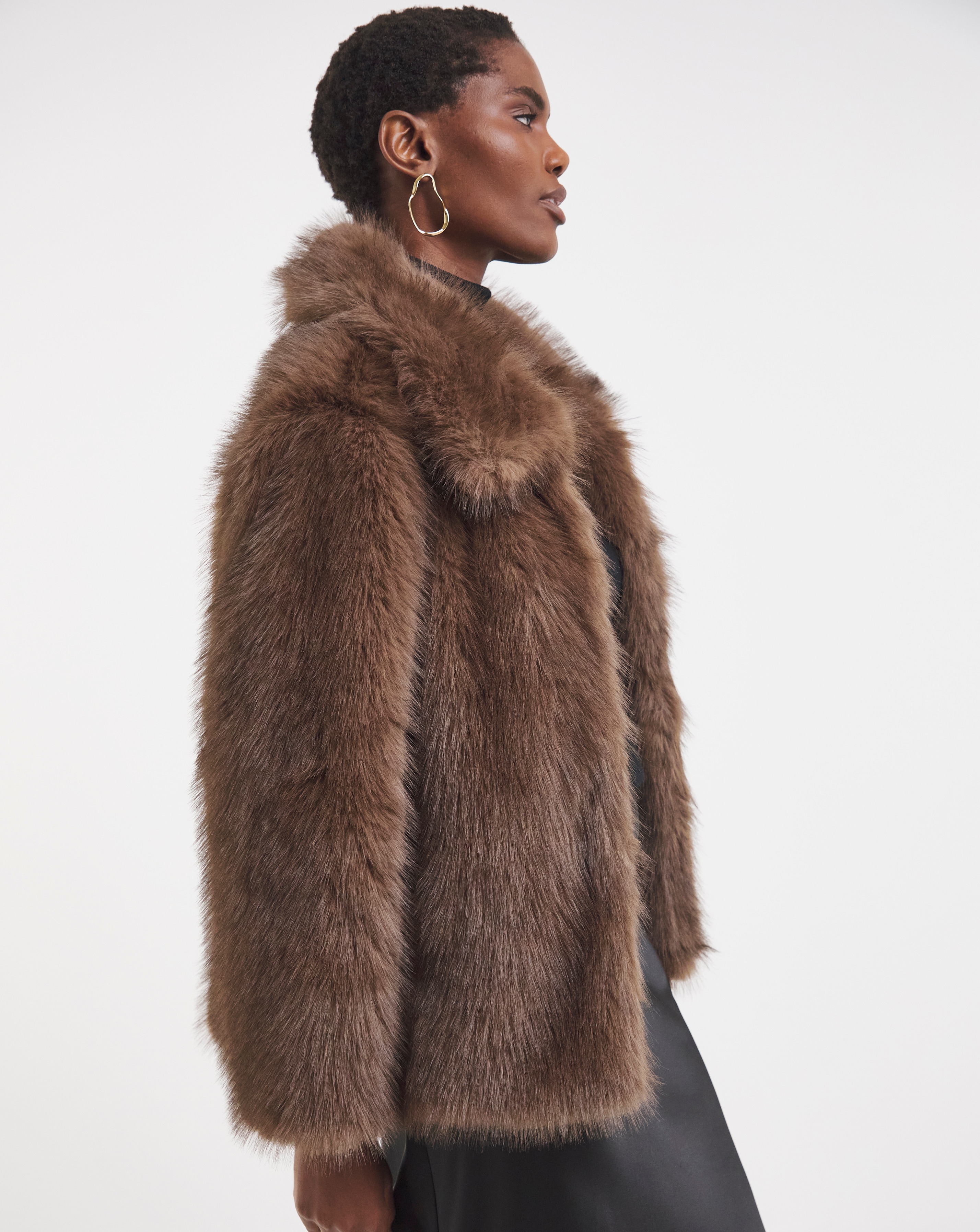 【新品】Convertible Faux Fur Tippet Coat HLT Brown Tipped Faux Fur Jacket | Fashion World