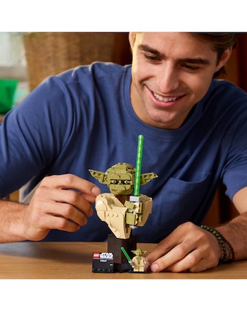 LEGO Star Wars: Attack of the Clones Yoda Bust 75438