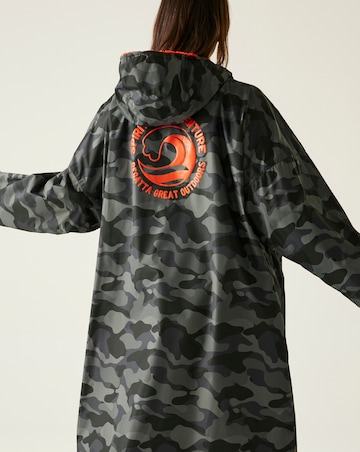 Regatta Waterproof Changing Robe