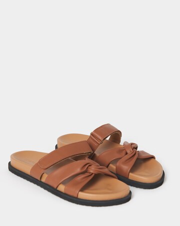 Everest Twist Front Leather Footbed Sandals - Extra Wide Fit (EEE)