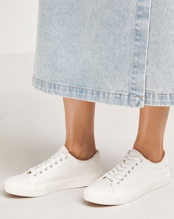 Busselton Lace Up Leisure Pumps Extra Wide Fit