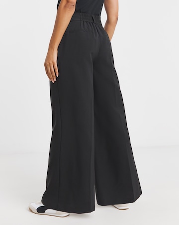 Black Pleated Wide Leg Trousers