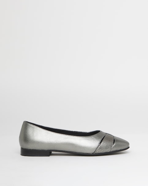 Heavenly Soles Genevieve Cut Out Detail Ballerinas - Wide Fit (E)