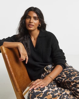 Cosy Yarn Black V-Neck Collared Jumper