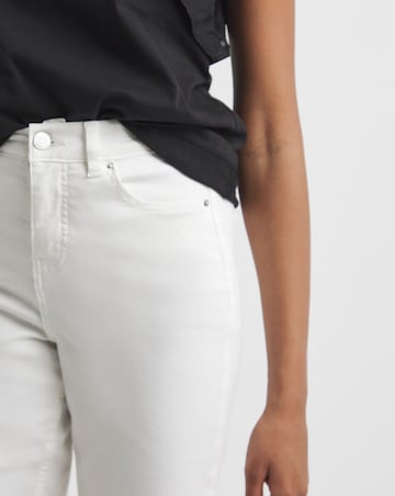 Simply Be White 24/7 Knee Short