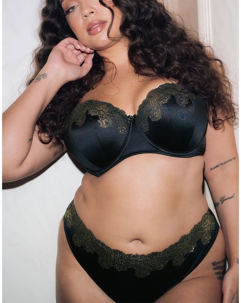 New In - Curvy Kate Boost Lace Padded Balcony Bra