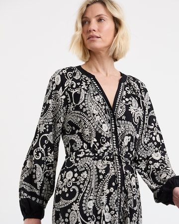 Border Print Spun Dress