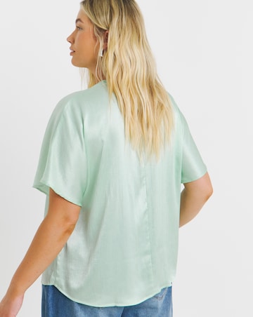 Rib Neck Satin Boxy Blouse