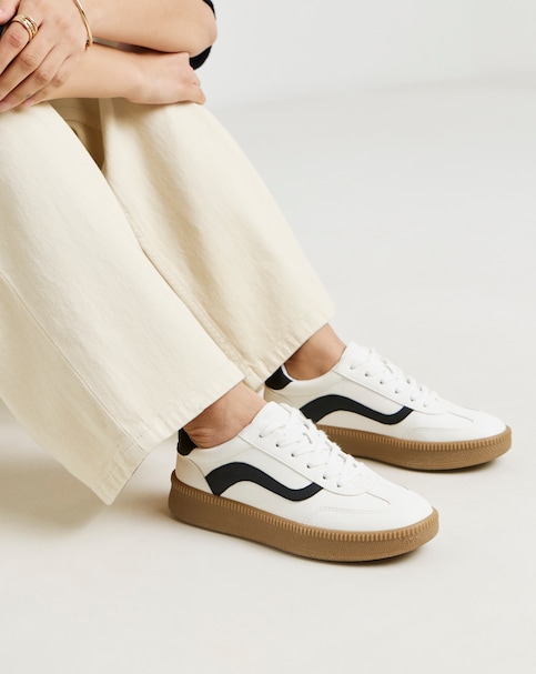 Courage Chunky Retro Trainer - Wide Fit (E)