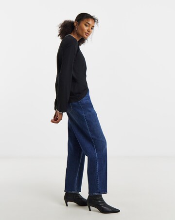 Black & White Scallop Edge Top