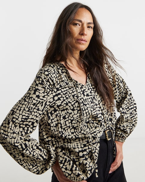 Tie Detail Ruched Long Sleeve Blouse - Mono Print