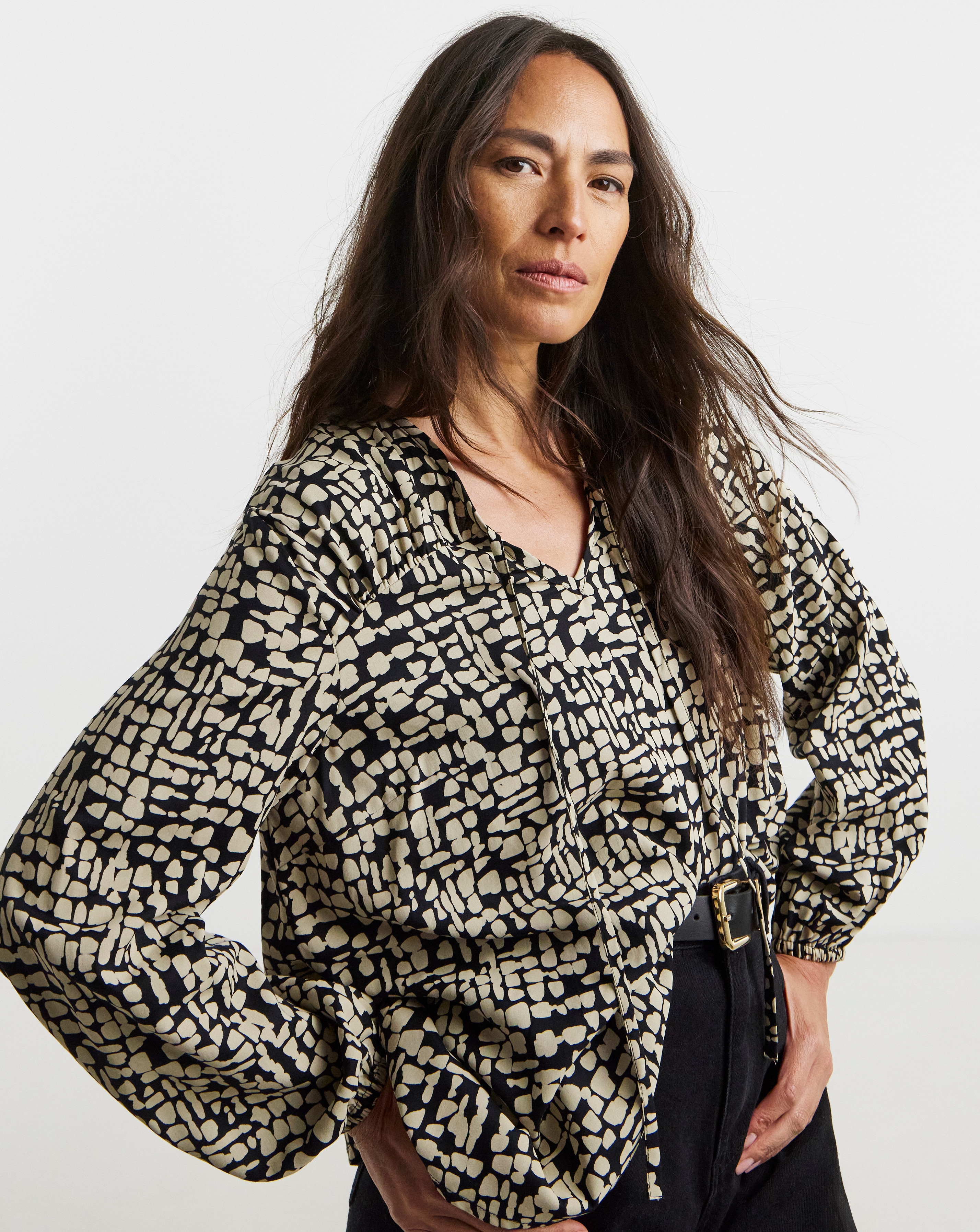 Tie Detail Ruched Long Sleeve Blouse - Mono Print